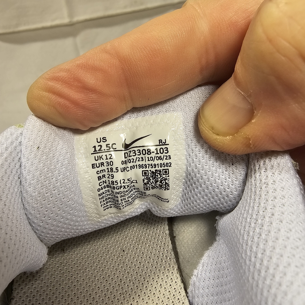 Nike Air Max Boys Sneakers - Picture 6 of 8